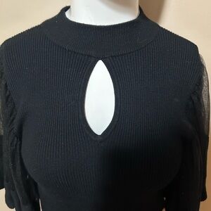 Keyhole butterfly short sleeve sweater top
